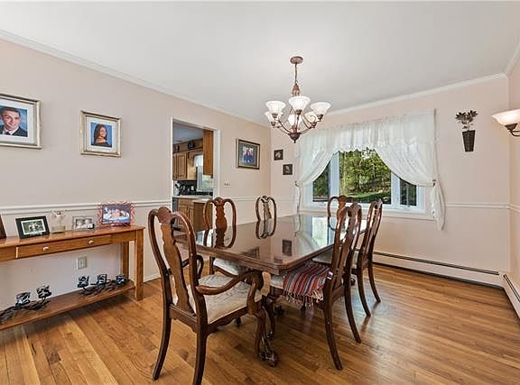 4th image of 38 Tanya Ln
