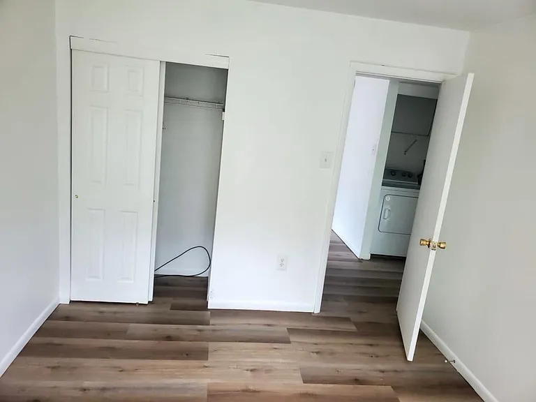 182 Michele Way — Photo 8