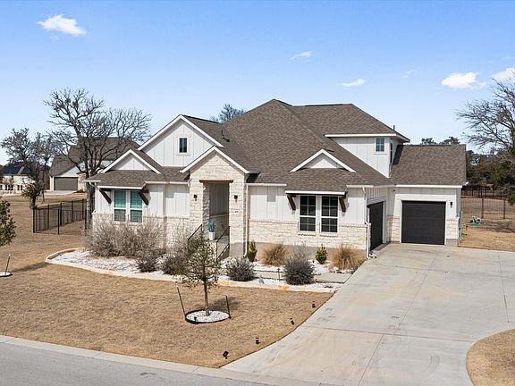 3rd image of 408 Northcrest Dr