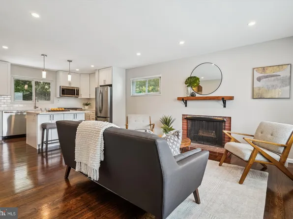 132 N Gladden St, Alexandria, VA 22304