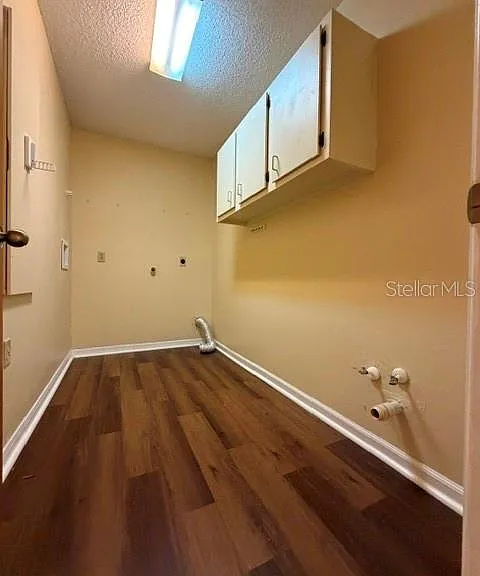 3207 Oakstand Ln — Photo 27
