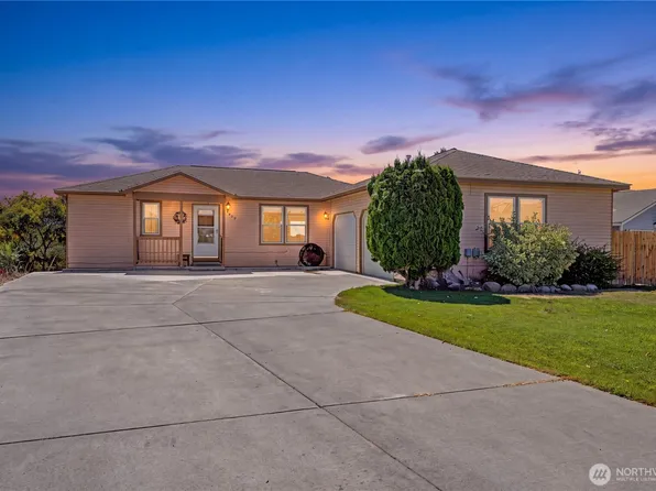 909 W Windrose Drive, Moses Lake, WA 98837