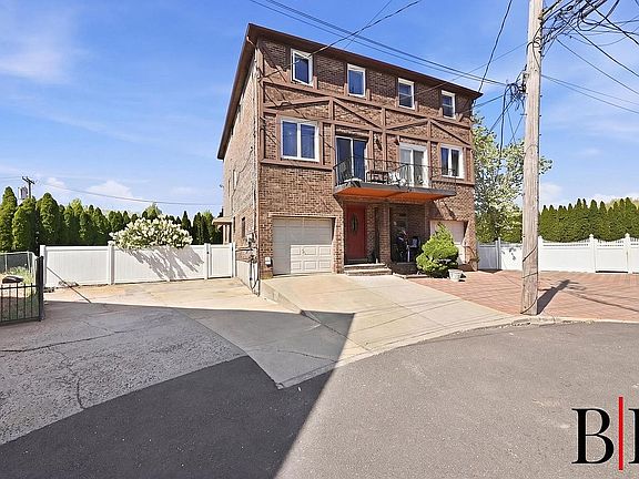 2nd image of 7131 Peri Ln #15S
