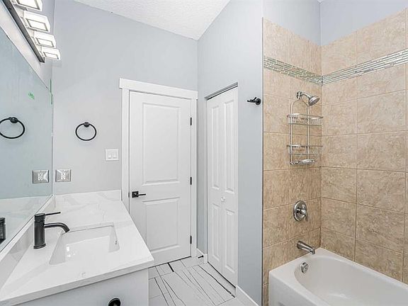 5th image of 6403 E Centre St NW