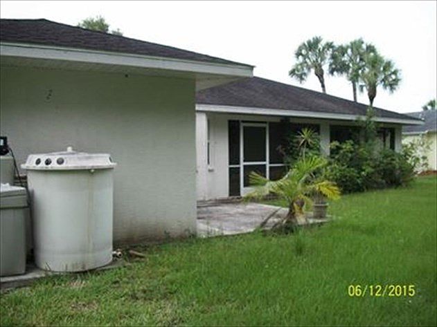 2nd image of 1176 Gillespie Ave