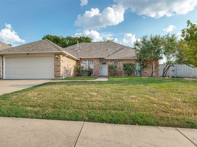 6700 Greenleaf Dr, North Richland Hills, TX, 76182