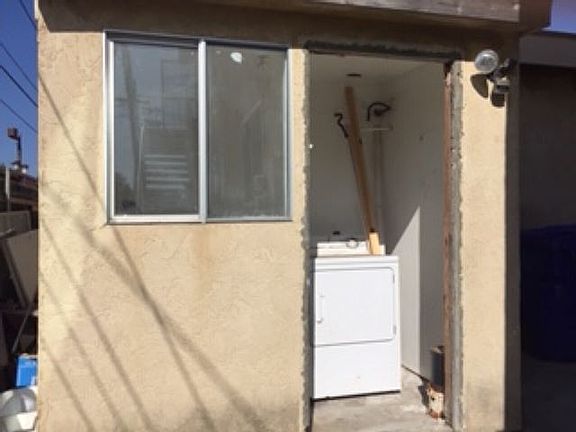 3rd image of 5611 Cumberland St