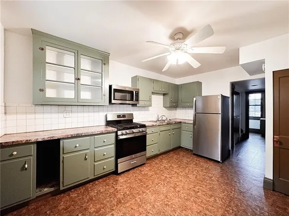 818 Beaver Rd Unit 2, Ambridge, PA 15003