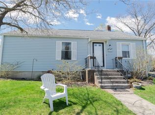 2 Strathmore Rd, West Haven, CT 06516