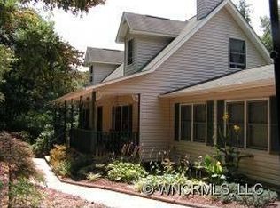 96 Black Oak Dr, Asheville, NC 28804