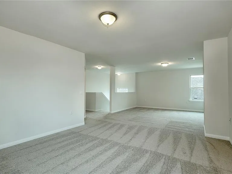 801 Falkland Trce — Photo 7