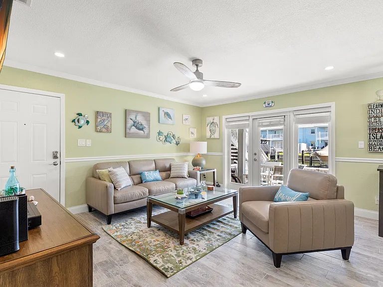 5243 Beach Dr SE #B — Photo 6