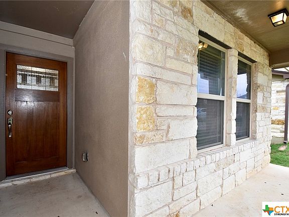 3rd image of 322 Parkside Dr