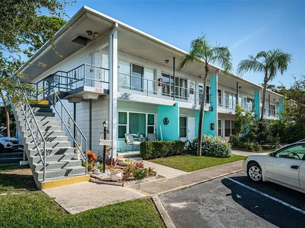 4325 58th Way N APT 1521, Kenneth City, FL 33709