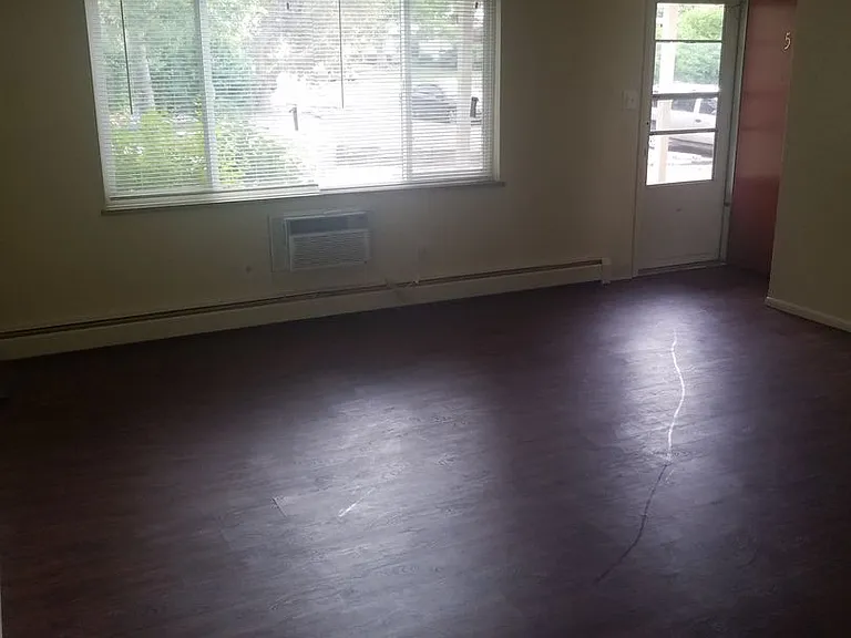 150 Laurel St #3 — Photo 4