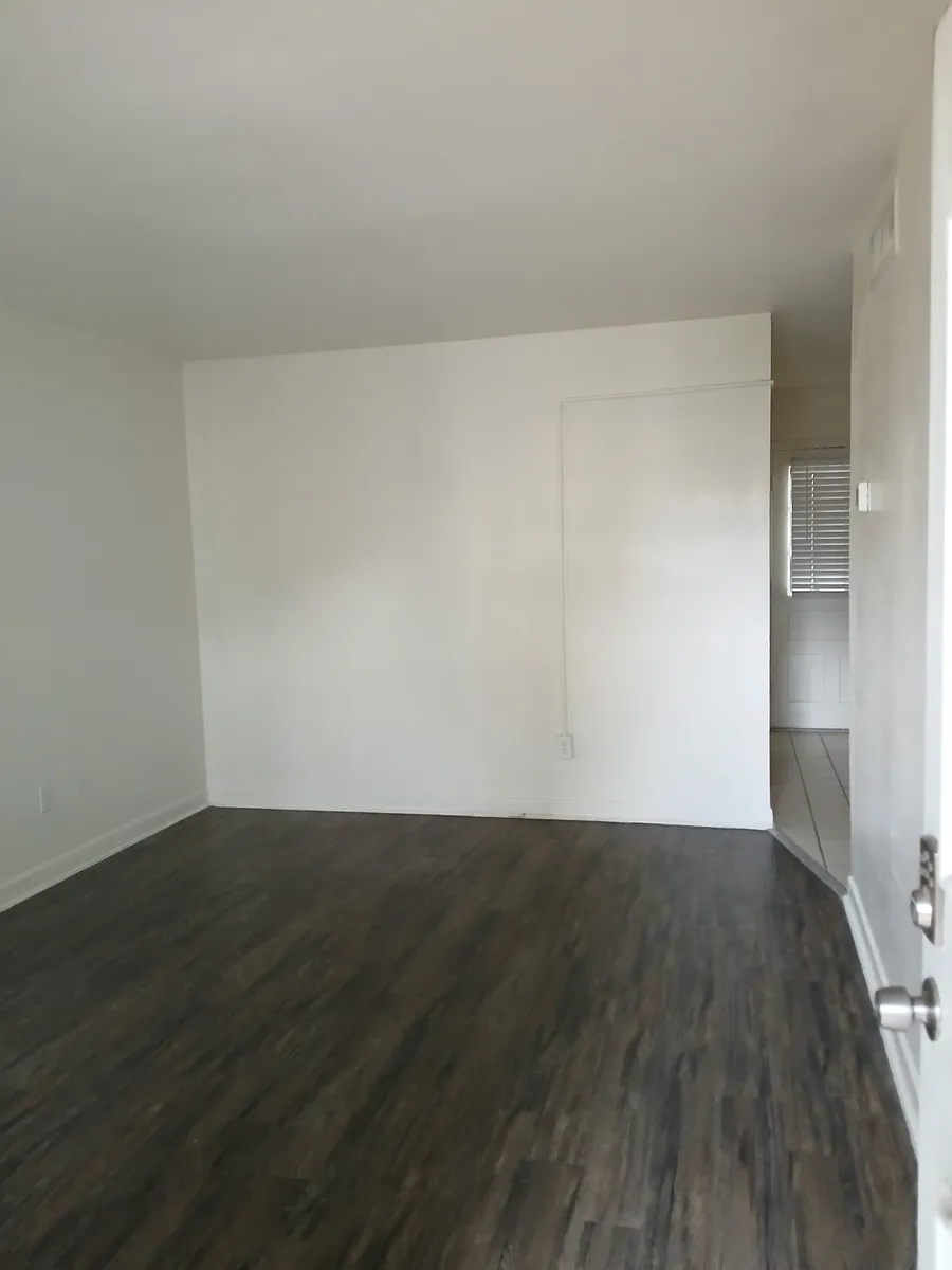 Building Photo - 240 Indiana Ave #244A