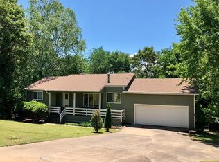 2753 E Hyland Park Rd, Fayetteville, AR 72701