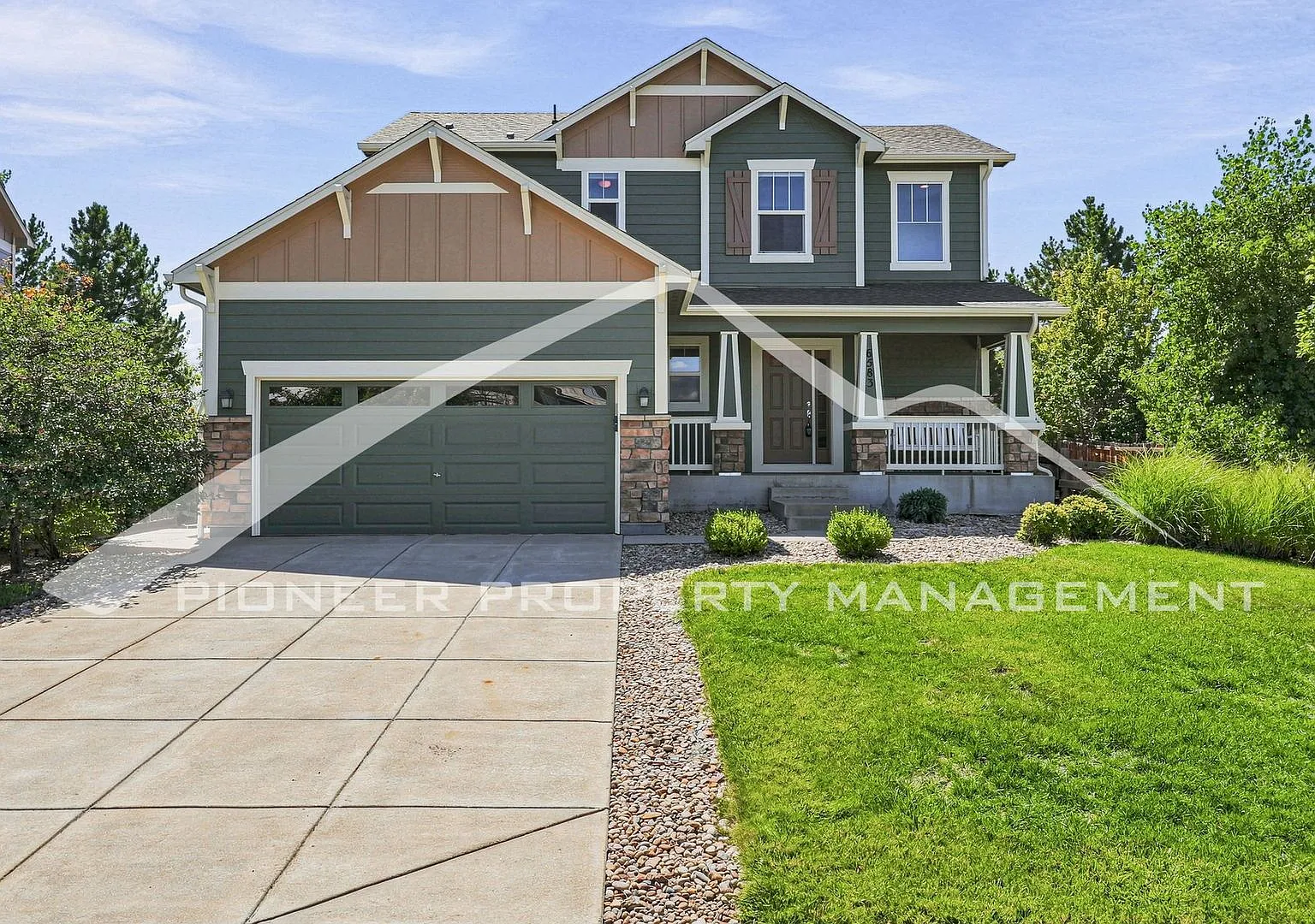 Gorgeous Home with 2-Car Garage and Central AC — Photo 1