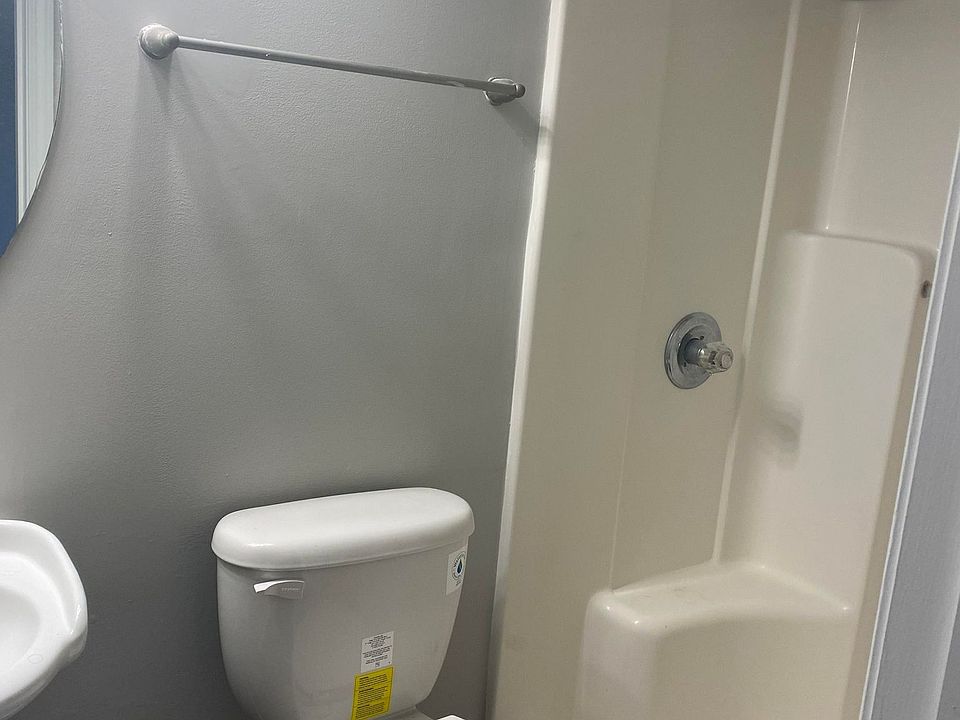 1st image of 4705 Hawthorne Place Dr APT 5