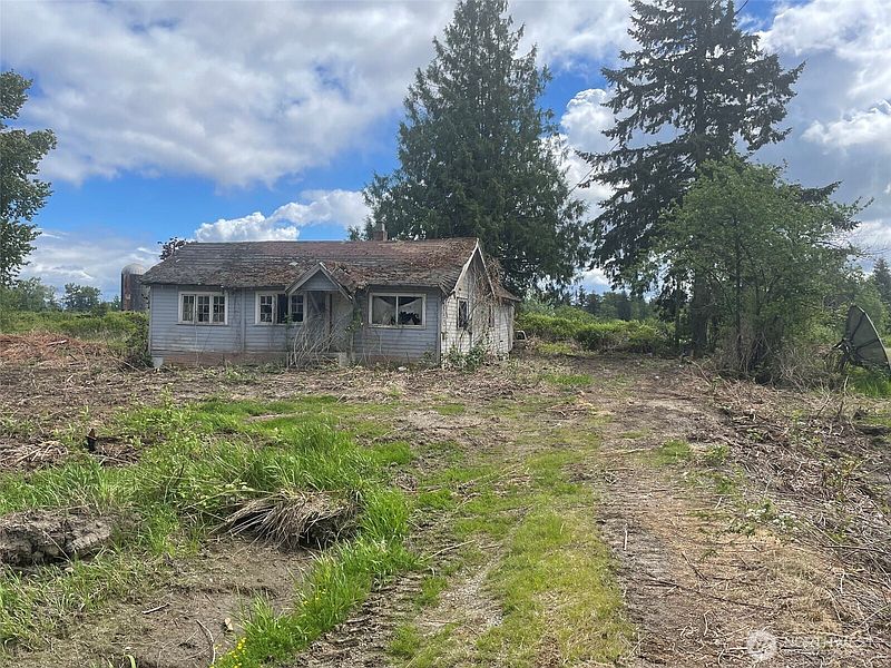 3rd image of 9924 Markworth Road