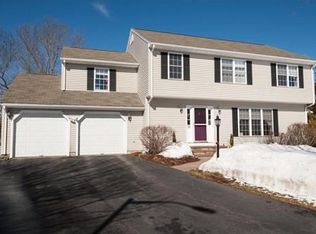 14 Chipman Ln, Stoughton, MA 02072