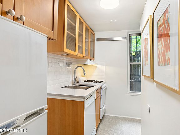 3rd image of 237 W 15th St Front 1-C