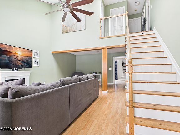 5th image of 39 Virginia Drive