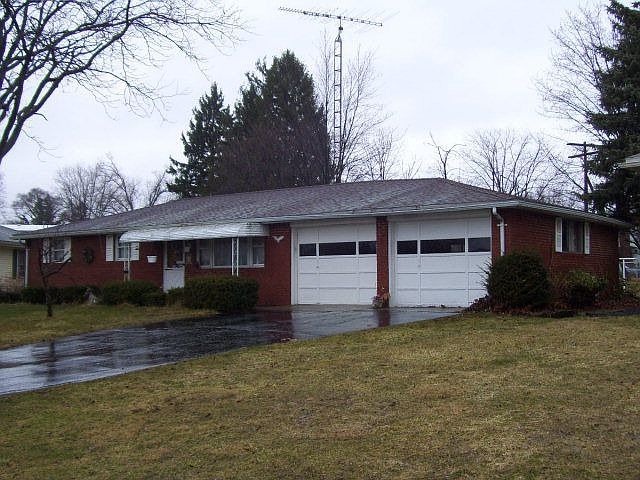 1st image of 810 Sunnyside Dr