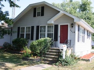 295 S De Witt Pl, Coal City, IL 60416