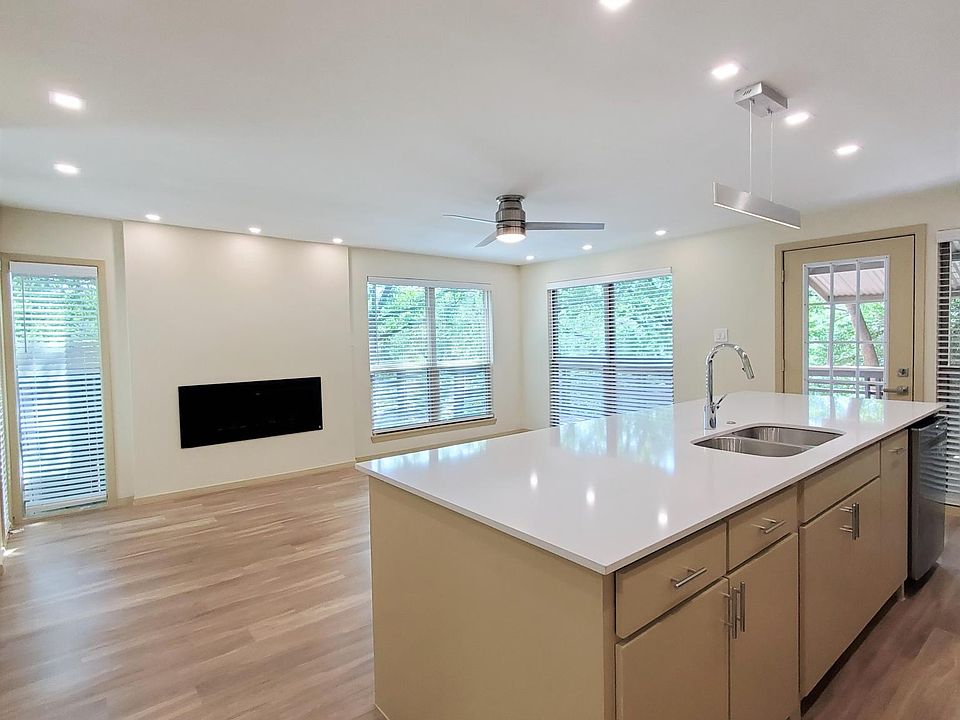 1st image of 1422 Winding Brook Cir #267