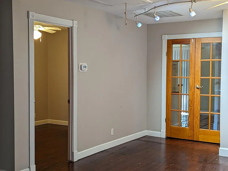 1509 Newton St — Photo 5