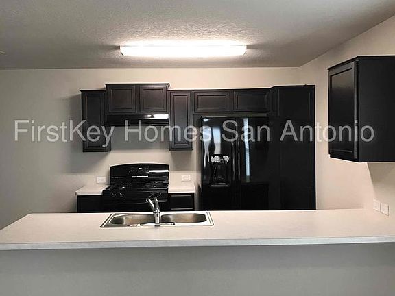 3rd image of 457 Landa St Ste A