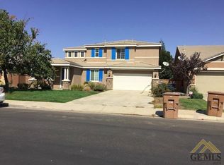 11906 Christmas Rose Dr, Bakersfield, CA 93311