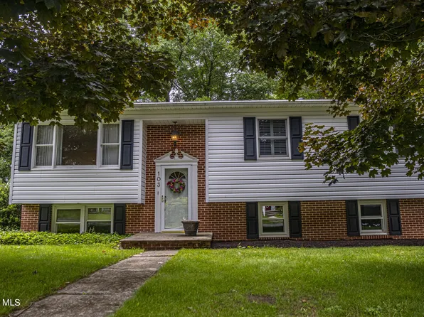 103 N Bellwood Ln, Portage, PA 15946