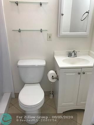 2nd image of 1555 NE 34th St