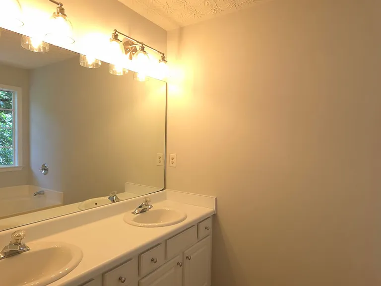 3458 Hill Pond Dr — Photo 13