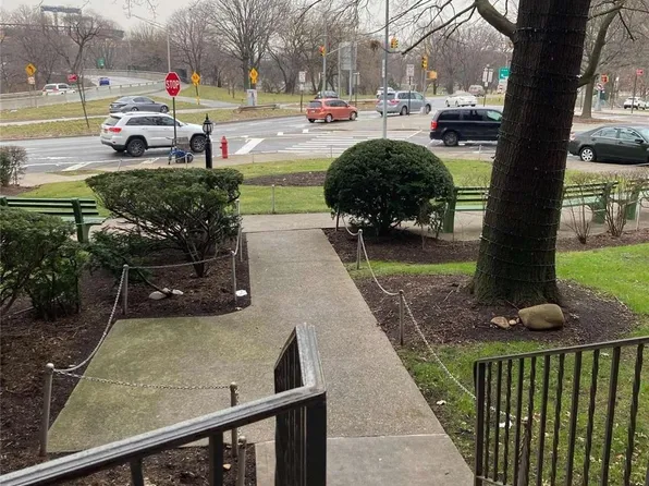 113-15 34 Avenue #5E, Corona, NY 11368