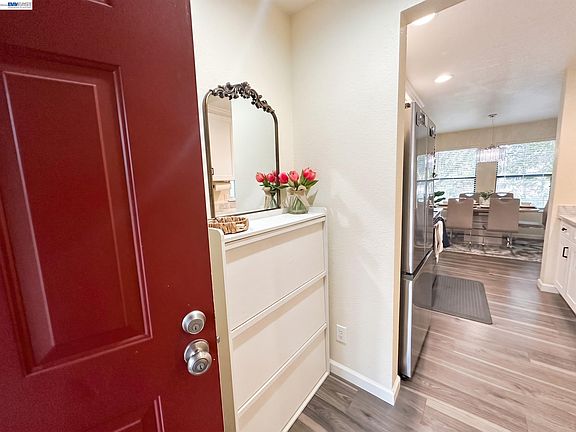 2nd image of 29599 Vanderbilt St APT 204