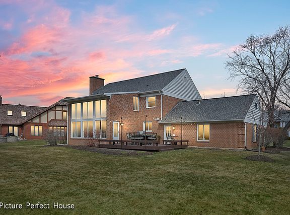 2nd image of 3940 Paradise Canyon Ct