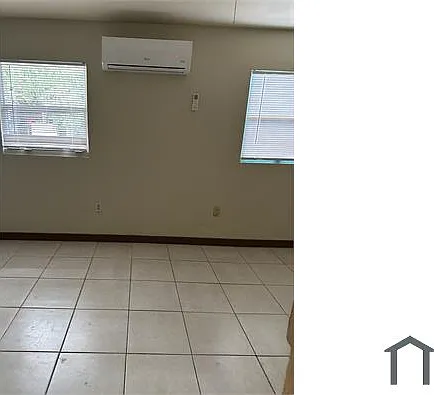 1171 Iroquis Ave — Photo 4