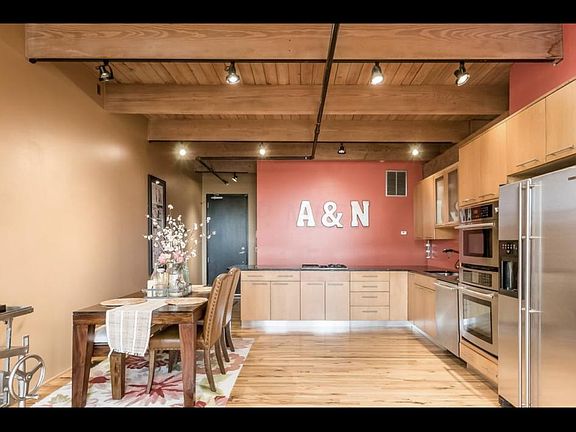 3rd image of 448 W Nationwide Blvd #3
