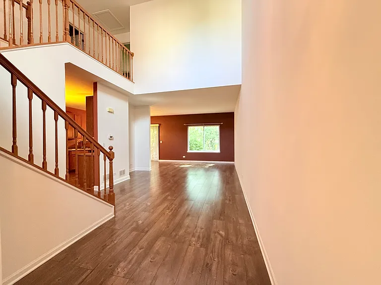 2307 Stoughton Dr — Photo 4