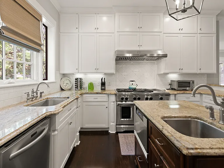 1044 Village Oaks Ln — Photo 37