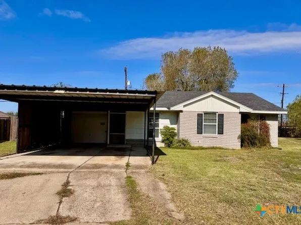 1612 Alamo Dr, Victoria, TX 77901