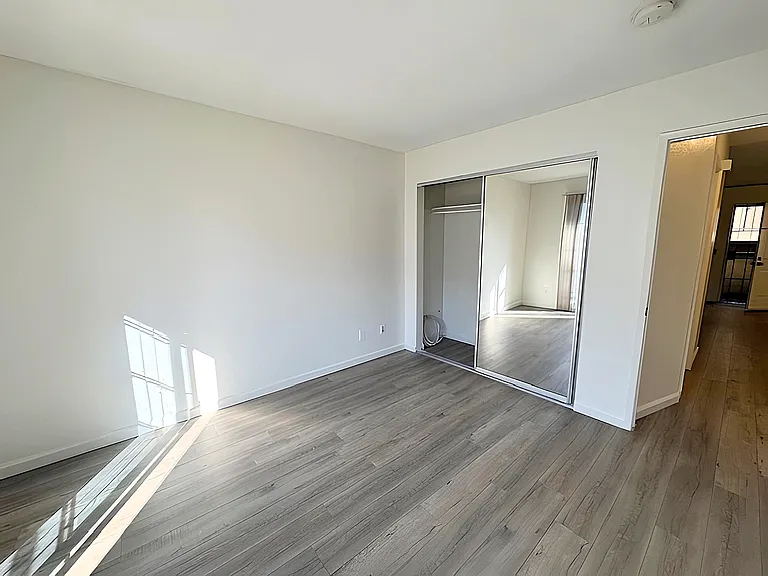 3963 Melrose Ave #4 — Photo 10