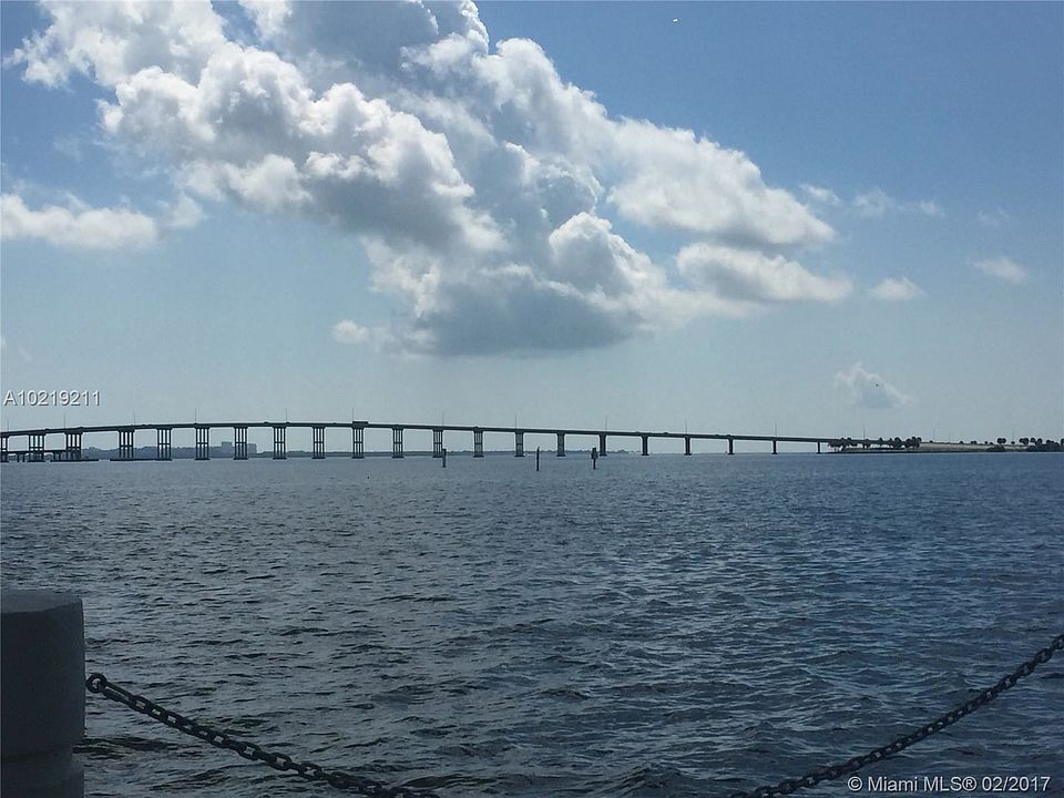 2nd image of 1440 Brickell Bay Dr APT 205