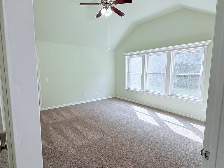 4389 E Holiday Dr — Photo 9