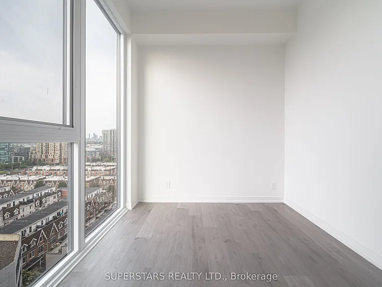 285 Dufferin St #1124 — Photo 16