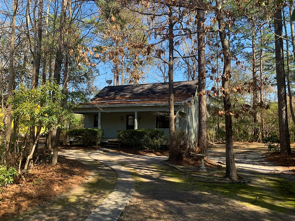 124 Winding Way