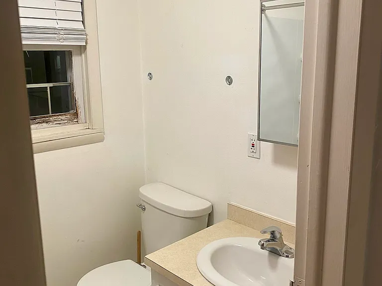 437 Jackson St #4 — Photo 4